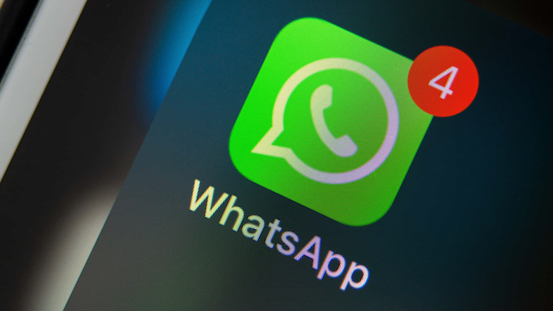 WhatsApp官网网页版下载与使用教程 - 同步聊天记录、传文件、群发消息技巧